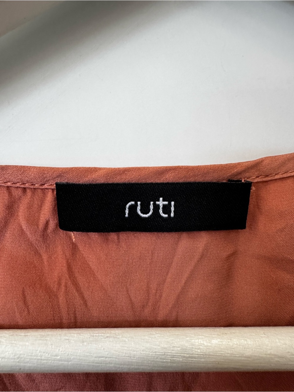 Ruti Almost A Tee Silk Blouse Rose Pink Size XS/S - Picture 4 of 7